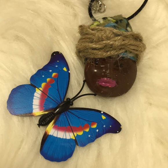 African Handmade Necklace - Picture 8 of 17